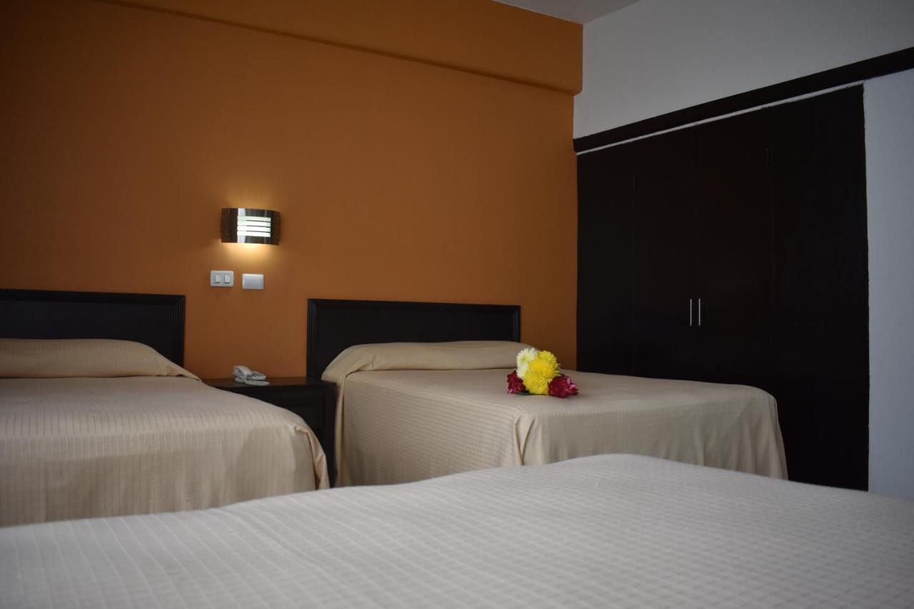 Hotel Miraflores Villahermosa Bagian luar foto