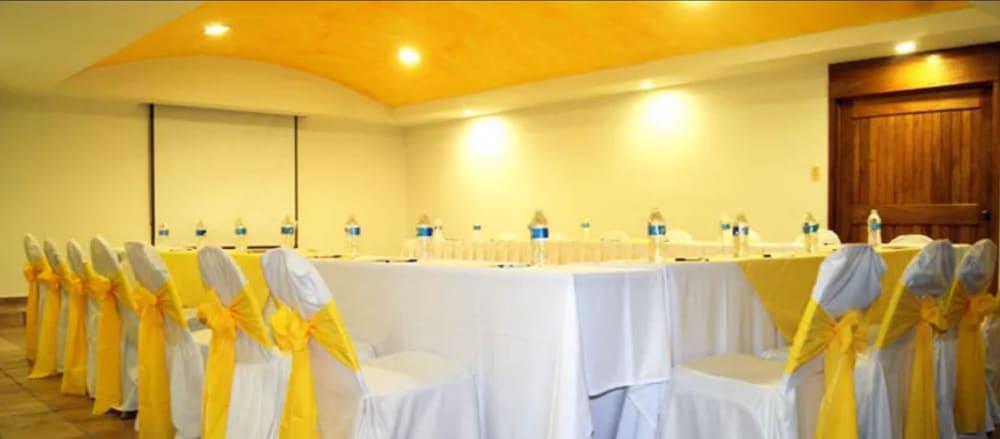Hotel Miraflores Villahermosa Bagian luar foto