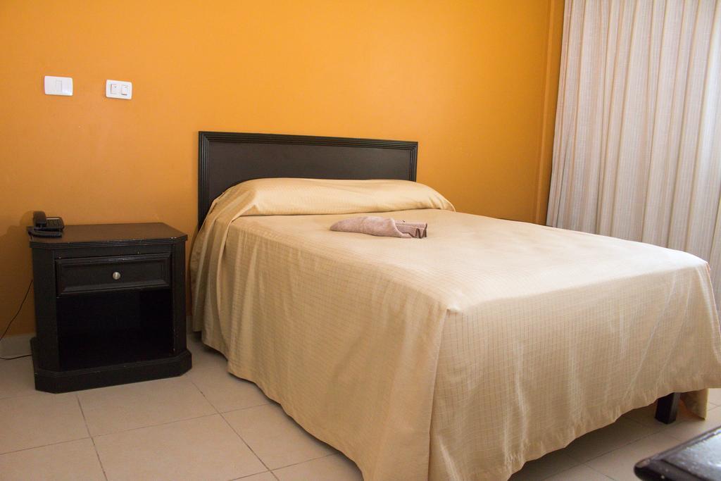 Hotel Miraflores Villahermosa Bagian luar foto