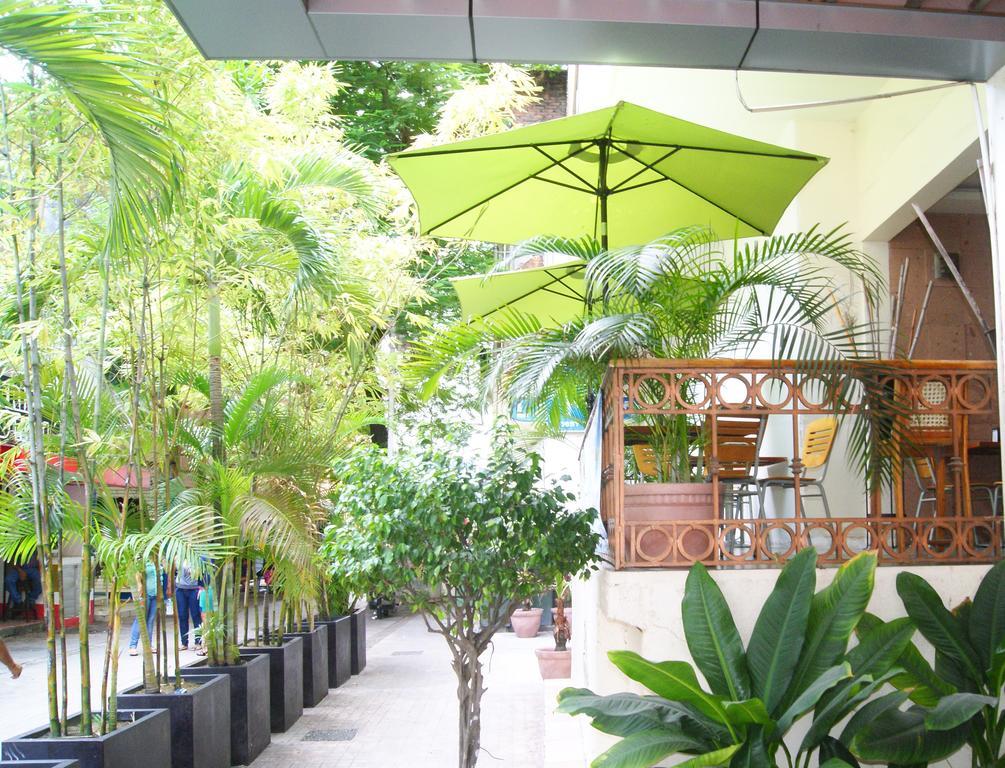 Hotel Miraflores Villahermosa Bagian luar foto